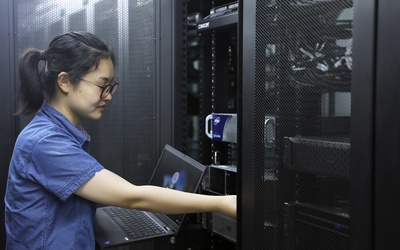 巡檢機房守安全，信息服務保發展——記信息安全技術員紀妙的日常工作